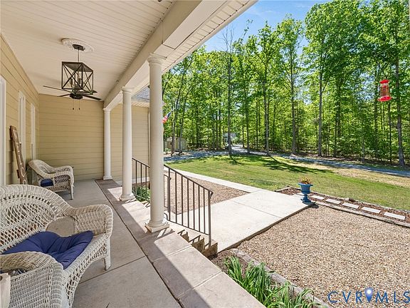 3rd image of 6126 Autumn Bluff Rd