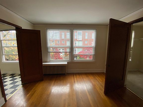 2nd image of 531 Malden Ave E APT 203