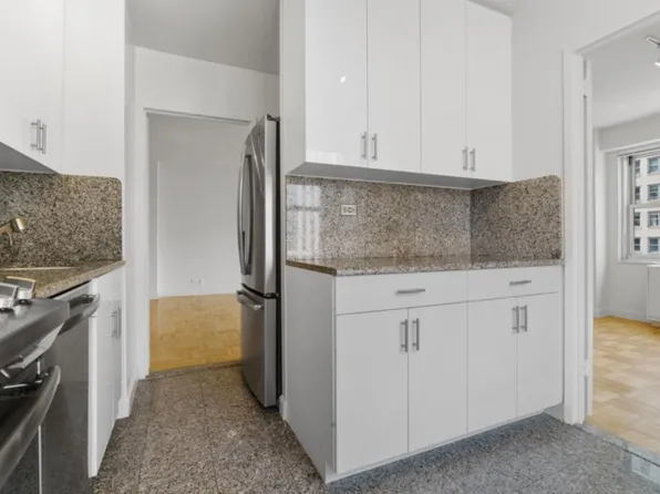 1520 York Avenue image 6 of 14