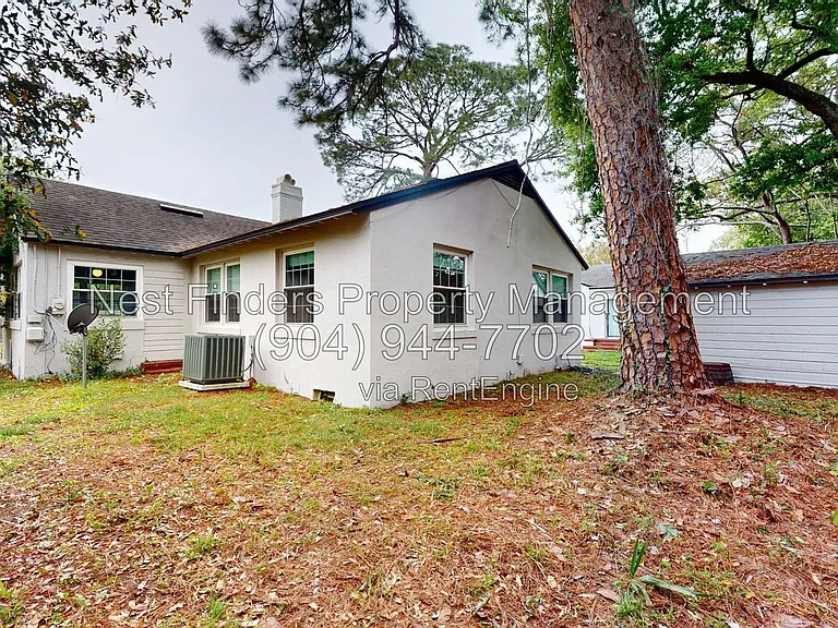 2215 Larchmont Rd — Photo 21