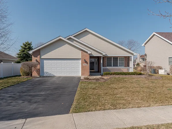 1606 Dove Valley Ln, Beecher, IL 60401