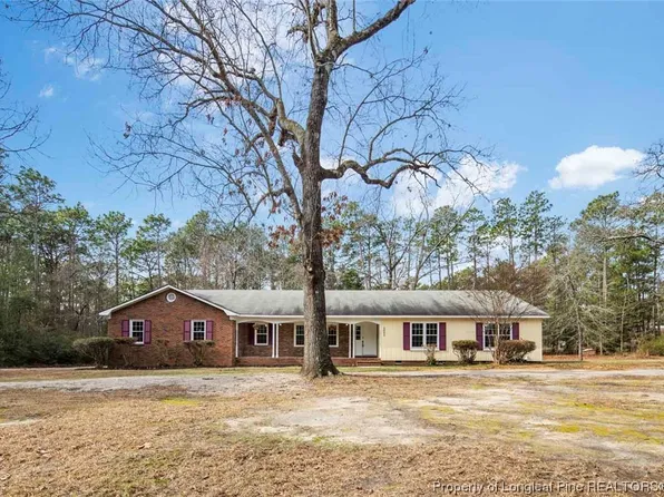 2002 Pinewood Ter, Fayetteville, NC 28304