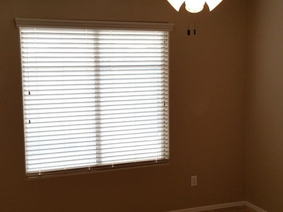 4th image of 17394 W Holland Ln
