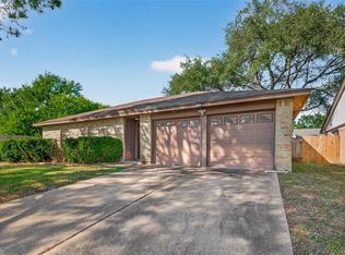 16734 Pebbleglen Dr, Houston, TX 77095