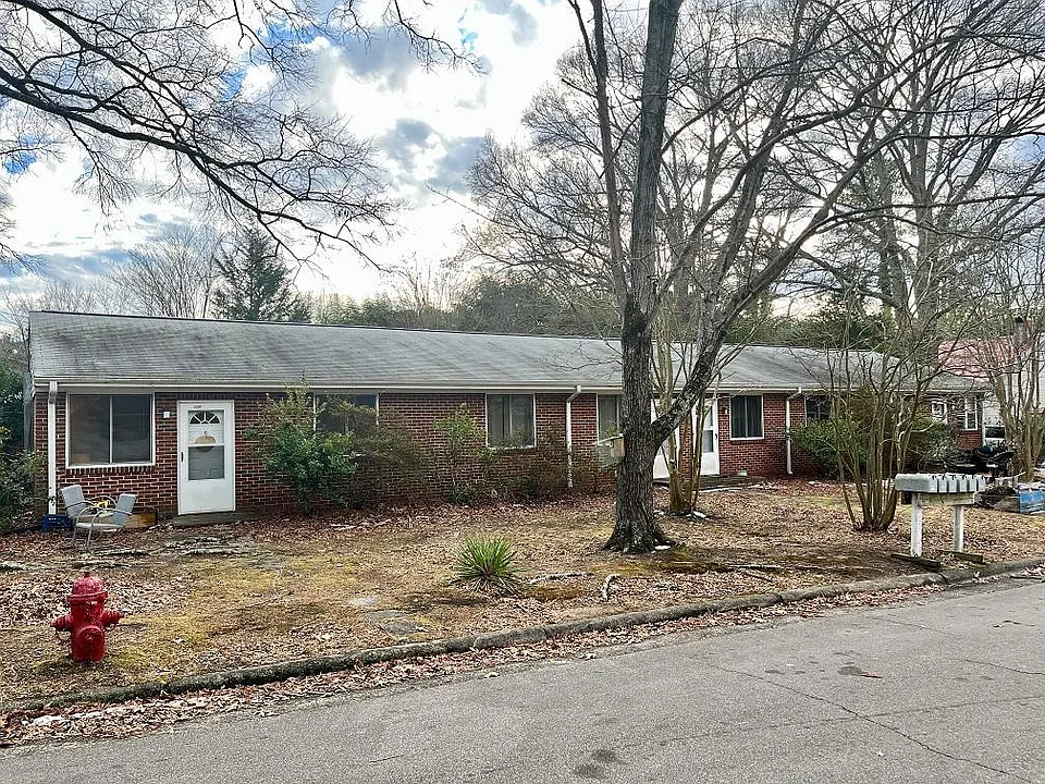 2203 Pike St