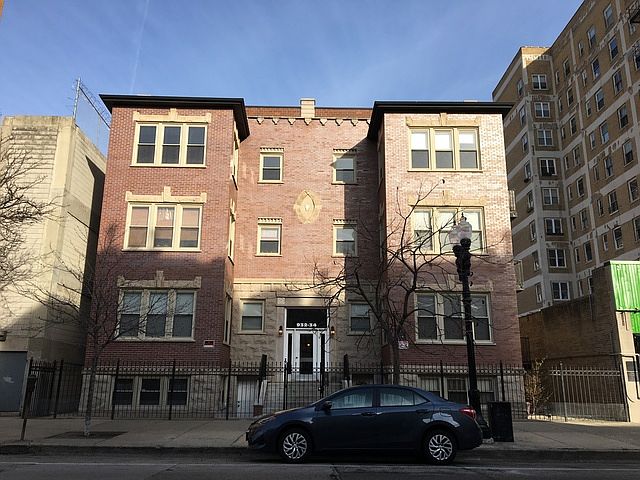 1st image of 934 W Wilson Ave APT 3C