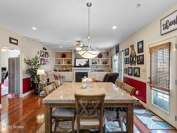 5th image of 1089 Running Brook Dr