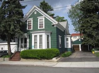 34 Nichols St, Lowell, MA 01851