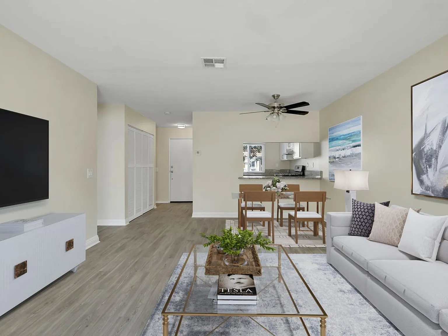 Concord Villas Patio Homes - Riverside, CA — Photo 4