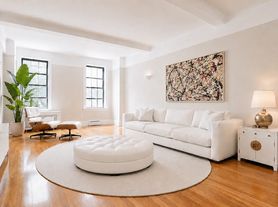 900 W End Ave, New York, NY