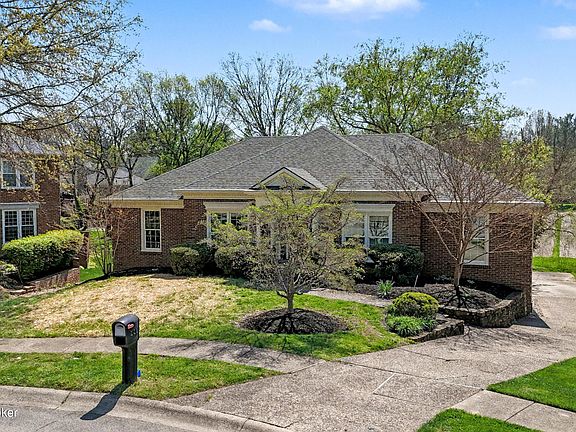 2nd image of 801 Gleneagle Ct