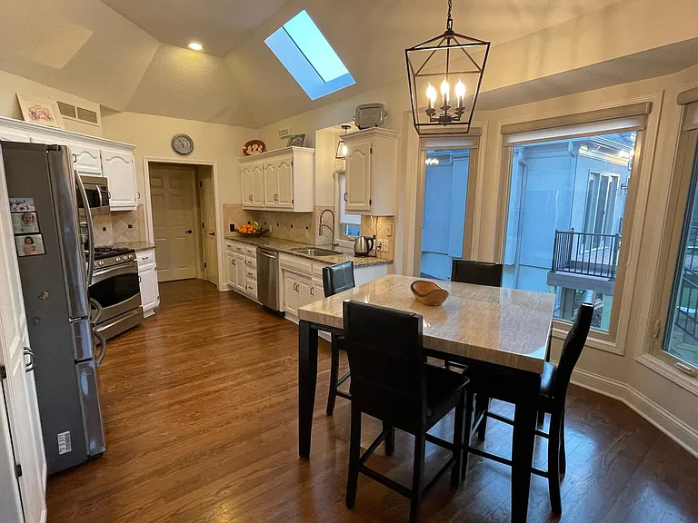 14212 Benson St — Photo 19