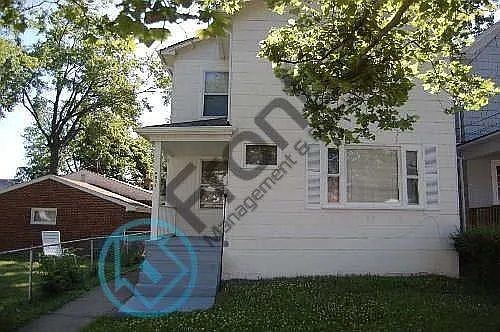 4031 Bell St Photo 1