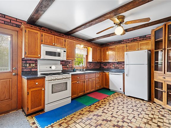 4th image of 213 Little Mingo Rd