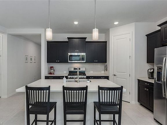 2nd image of 19811 Coconut Harbor Cir