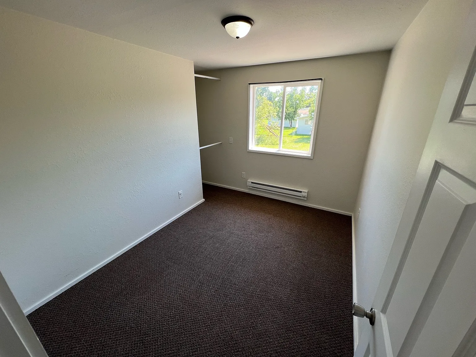 204 2nd Street Southeast- HC - 4 — Photo 3