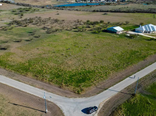 201 HUISACHE HL LOT 13, Marion, TX 78124