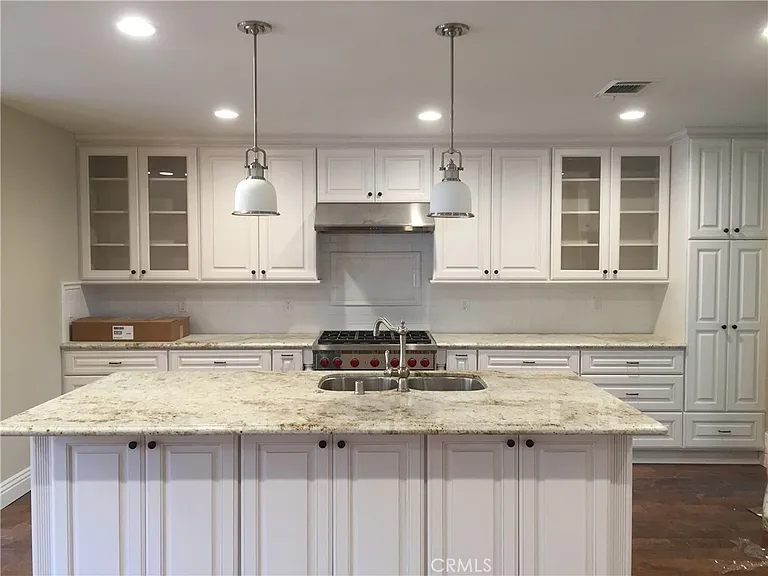 5310 La Forest Dr — Photo 8