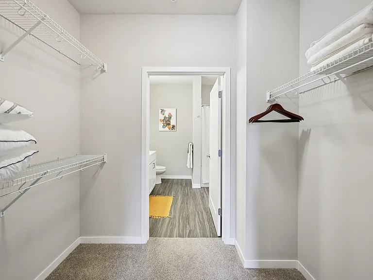 Oxbo Urban Rentals — Photo 8