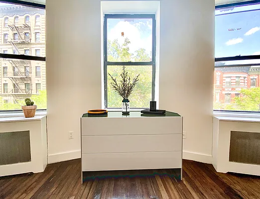 Rented by Voro NYC | media 10