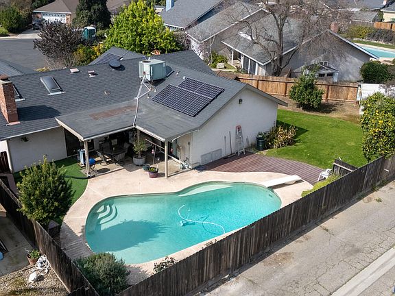 2nd image of 1250 N Mckinley Court