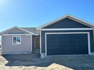 4137 12th St, Columbus, NE 68601