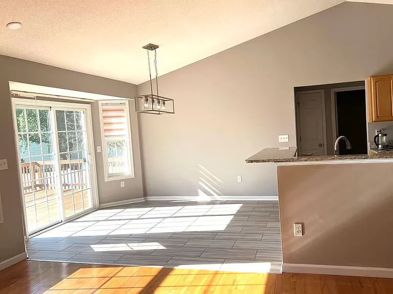 3477 Vicksburg Dr — Photo 7