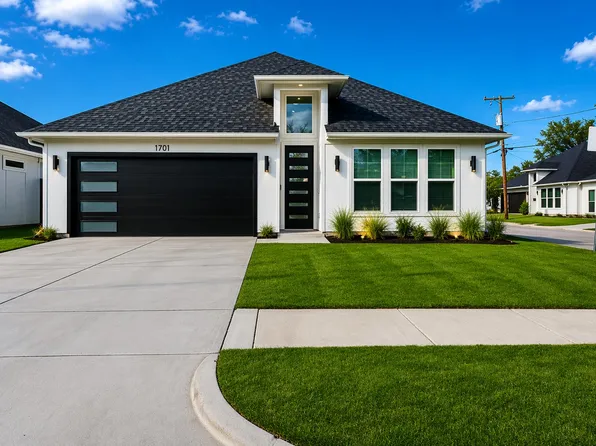 1701 Morris St, Dallas, TX 75212