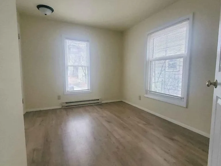 606 N Pennsylvania Ave — Photo 2