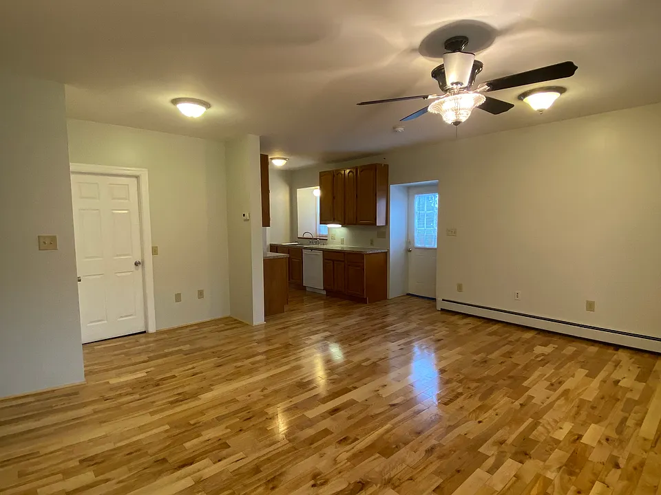 111 High St #6