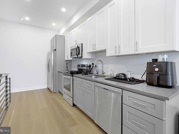 5th image of 1702 Point Breeze Ave #C
