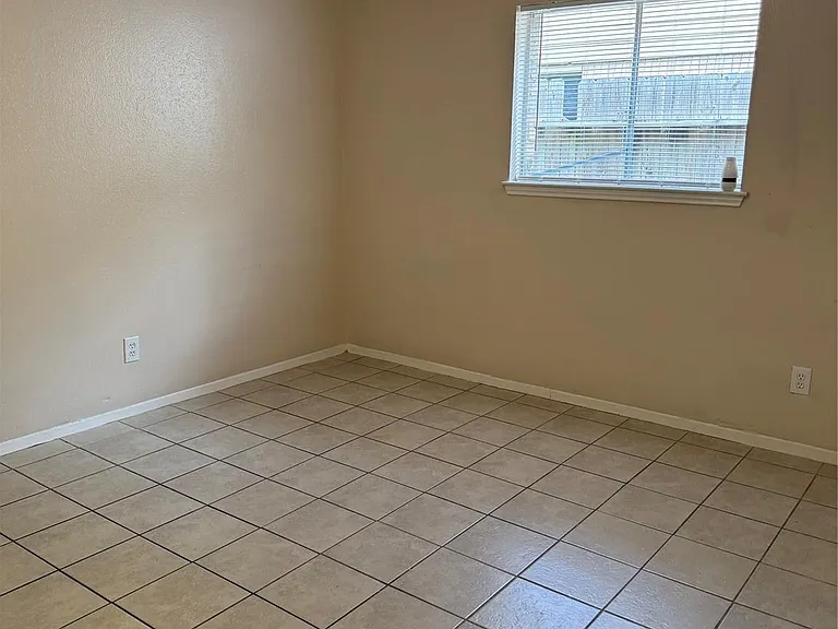 3314 Scotch Moss Ln — Photo 4