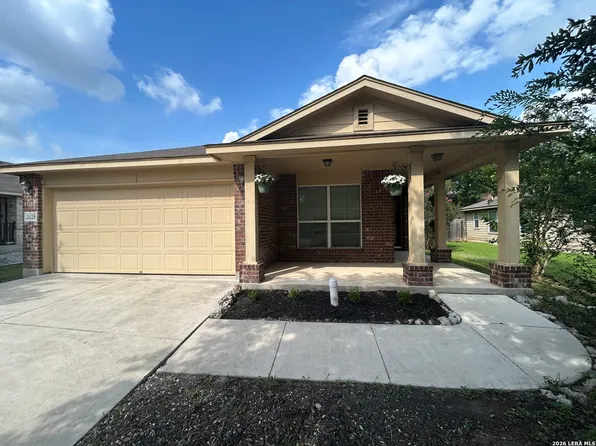 2125 Hazelwood, New Braunfels, TX 78130