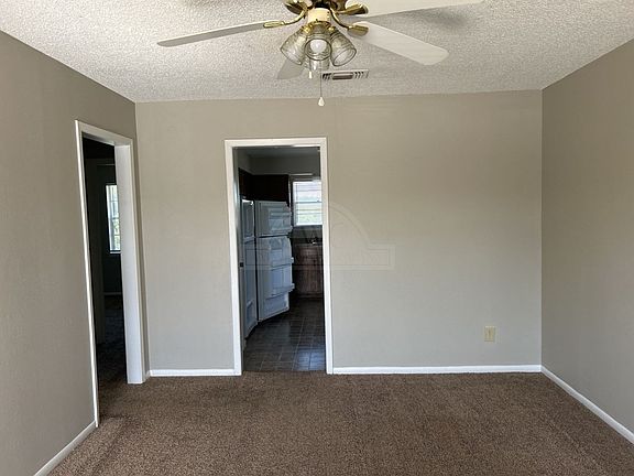 4th image of 602 Westview Cir APT D