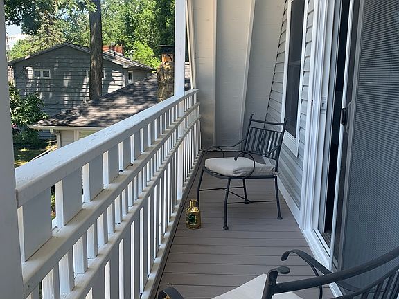 5th image of 1362 Burlington Dr #A