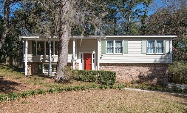 1st image of 1108 Sandhurst Dr