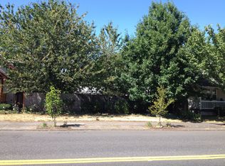 6917 SE Woodstock Blvd, Portland, OR