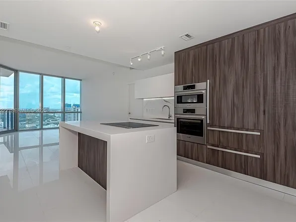 851 NE 1st Ave Unit 1608, Miami, FL 33132