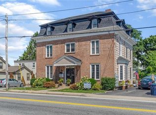 4646 Post Rd APT 5, Warwick, RI 02818