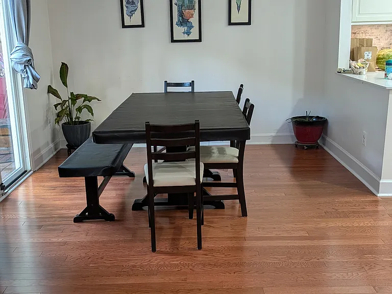 2078 Clairmeade Valley Rd NE — Photo 4