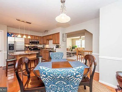 7058 Oak Grove Way — Photo 16
