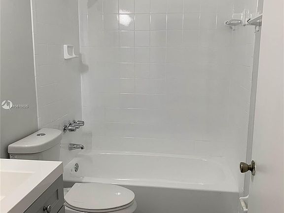 3rd image of 1100 SW 104th Ct APT 304