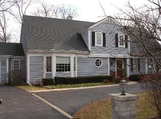 2125 Sunset Ridge Rd, Glenview, IL 60025