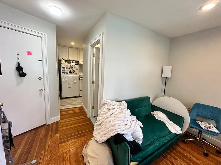 1139 Broadway #7 — Photo 5