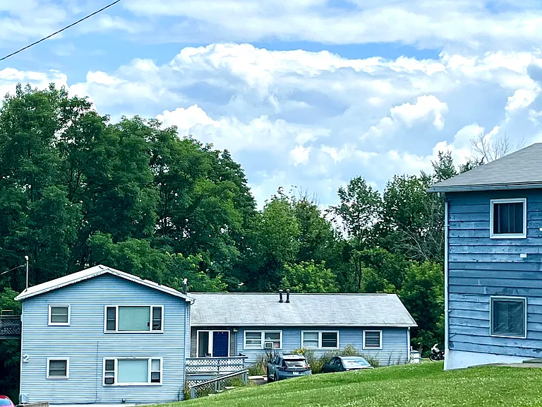 Country Gardens — Photo 3
