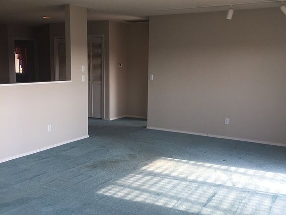 4th image of 1223 NW 134th St Unit 103-B