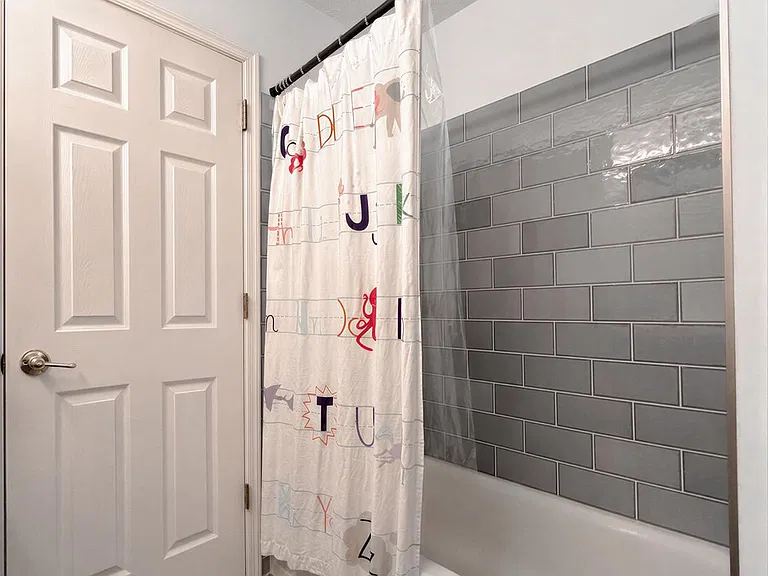 23118 Silverberry Way — Photo 36