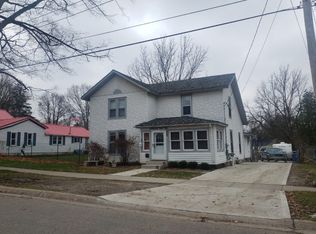204 E Sherman St, Holly, MI
