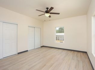 22806 Shady Forest Dr, Elmendorf, TX 78112