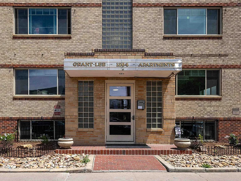 The Grant-Lee — Photo 14